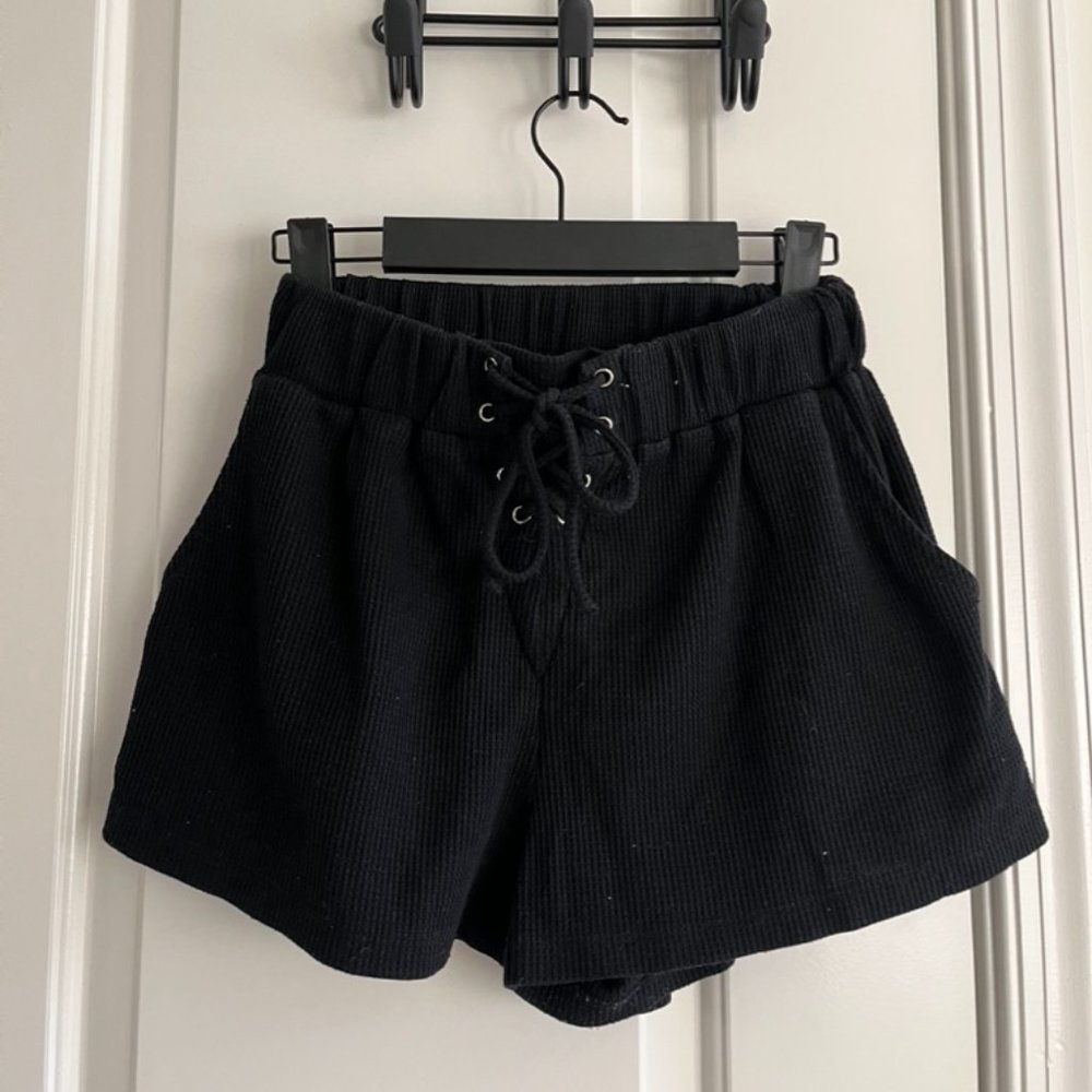 black lace up shorts - princess polly